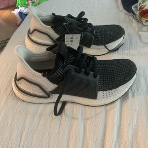 Women’s Adidas UltraBOOST 19 W